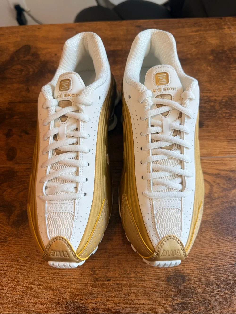 Nike Women’s White and Gold Shox Running Shoes 6W